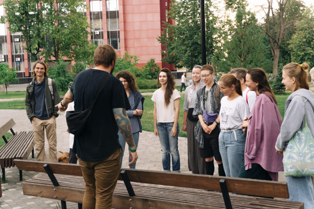 “The poetics of a street bench and a walk into (un)known” 2-week workshop. Photo by Dima Bolshakov